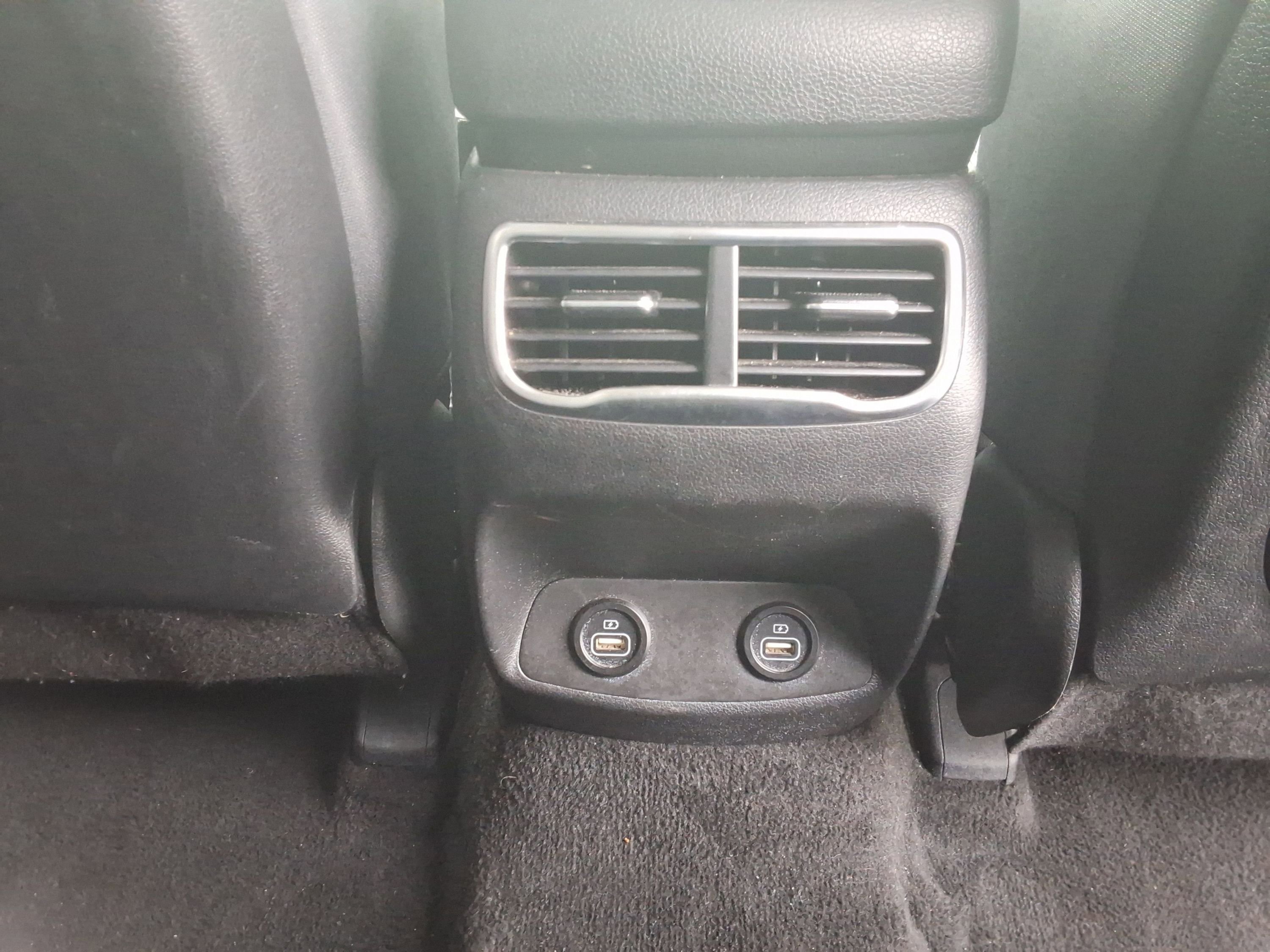 Used 2023 Hyundai Santa Fe SEL image 24