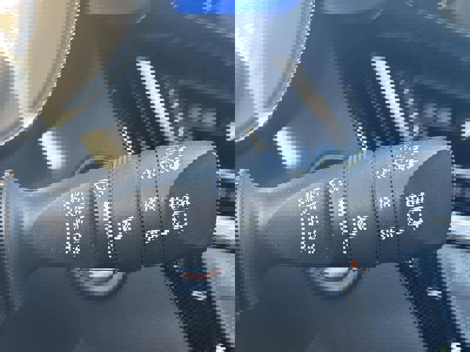 Used 2021 Toyota C-HR XLE image 19