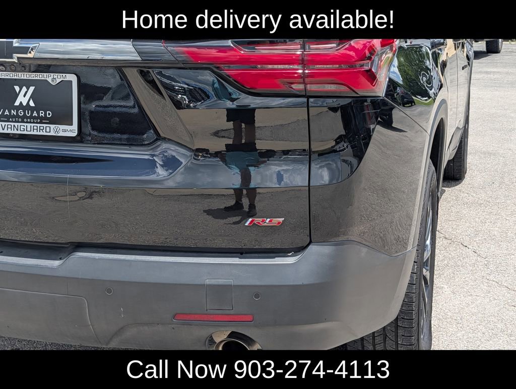 Used 2023 Chevrolet Traverse RS FWD image 9