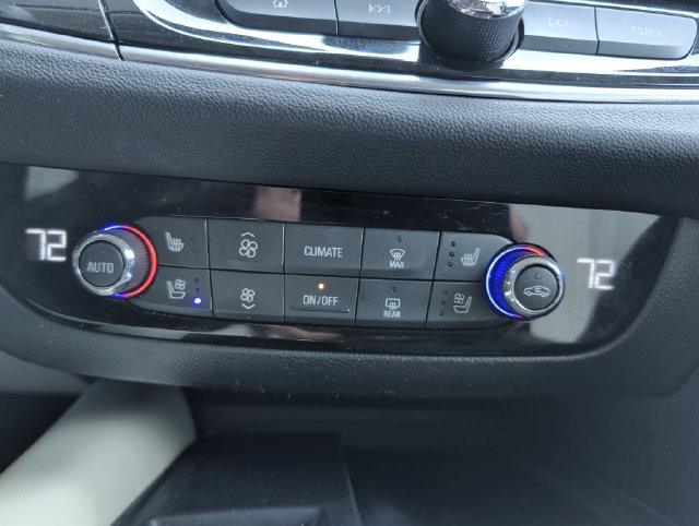 Used 2024 Buick Enclave Premium w/ Experience Buick Package FWD image 20