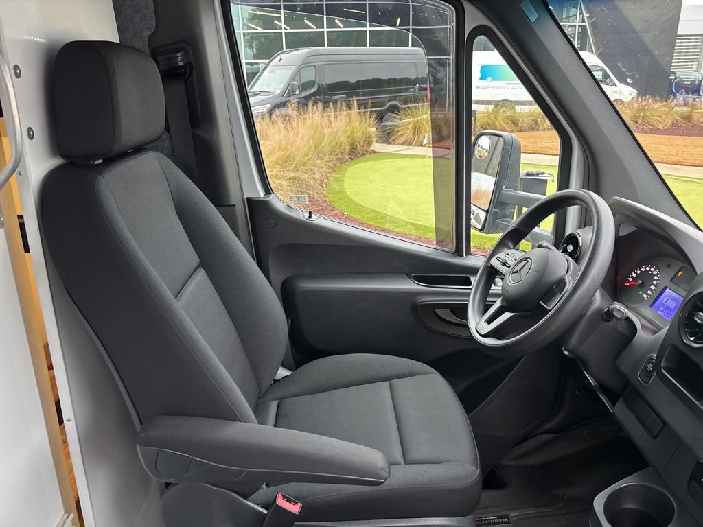 Used 2021 Mercedes-Benz Sprinter 3500 image 24