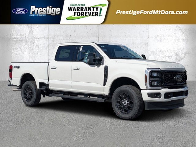 New 2026 Ford F350 Lariat w/ Black Appearance Package