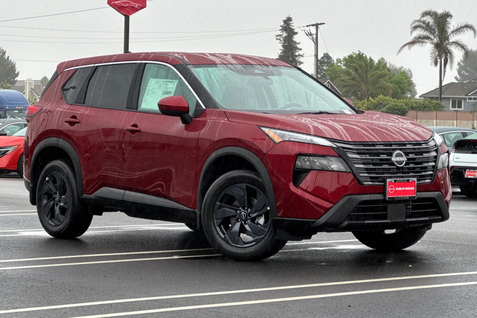 Used 2026 Nissan Rogue SV FWD image 2