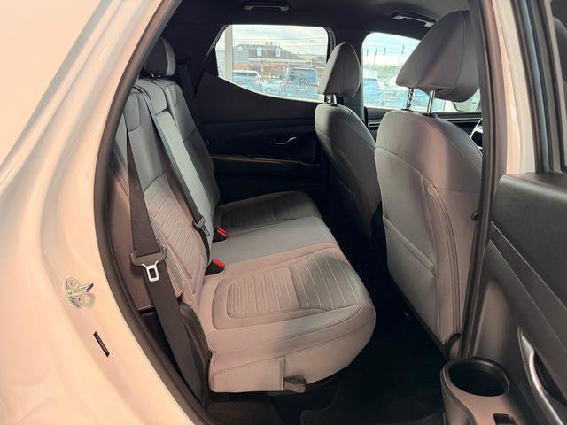 Used 2023 Hyundai Santa Cruz SE image 18