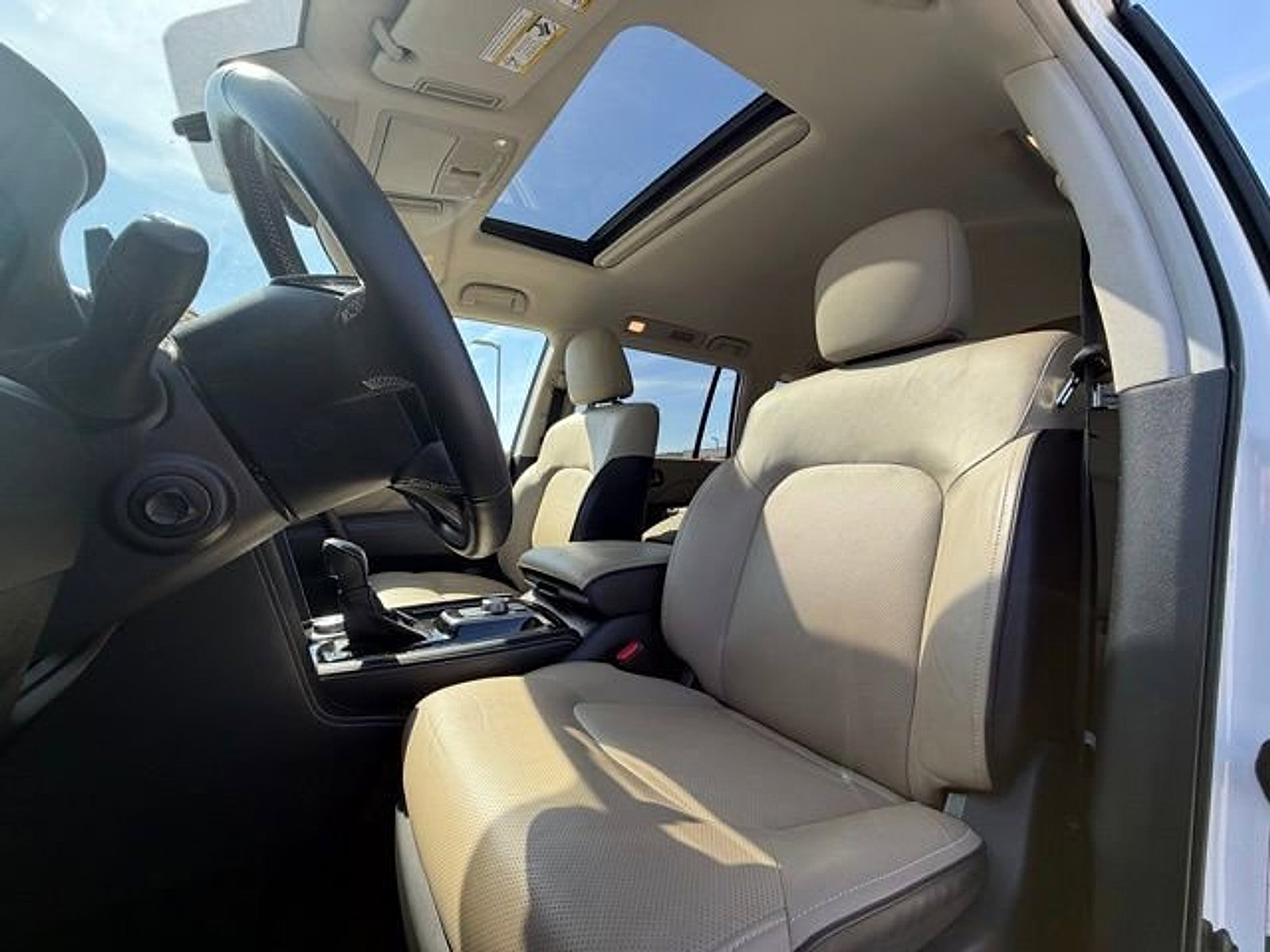 Certified 2024 INFINITI QX80 Premium Select w/ Cargo Package image 19