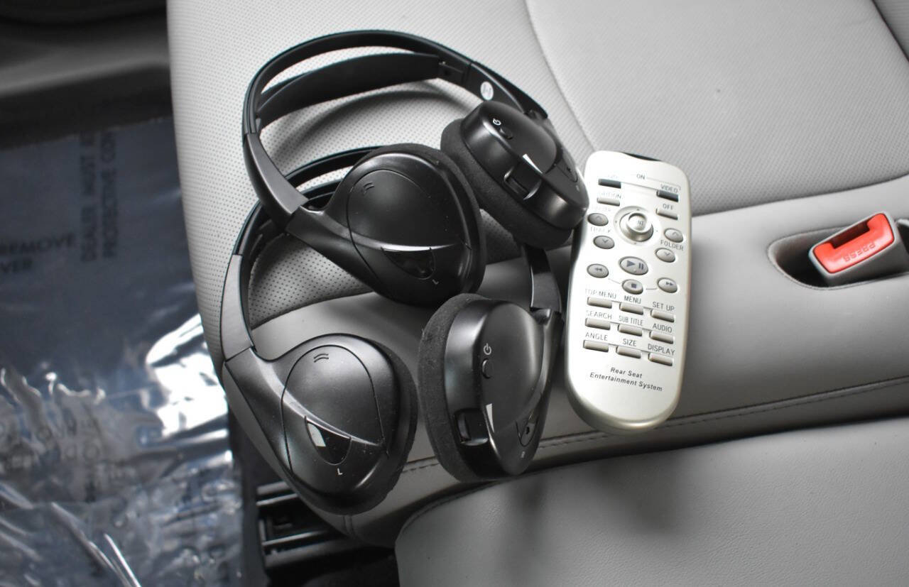 Used 2012 Toyota Highlander Limited image 38