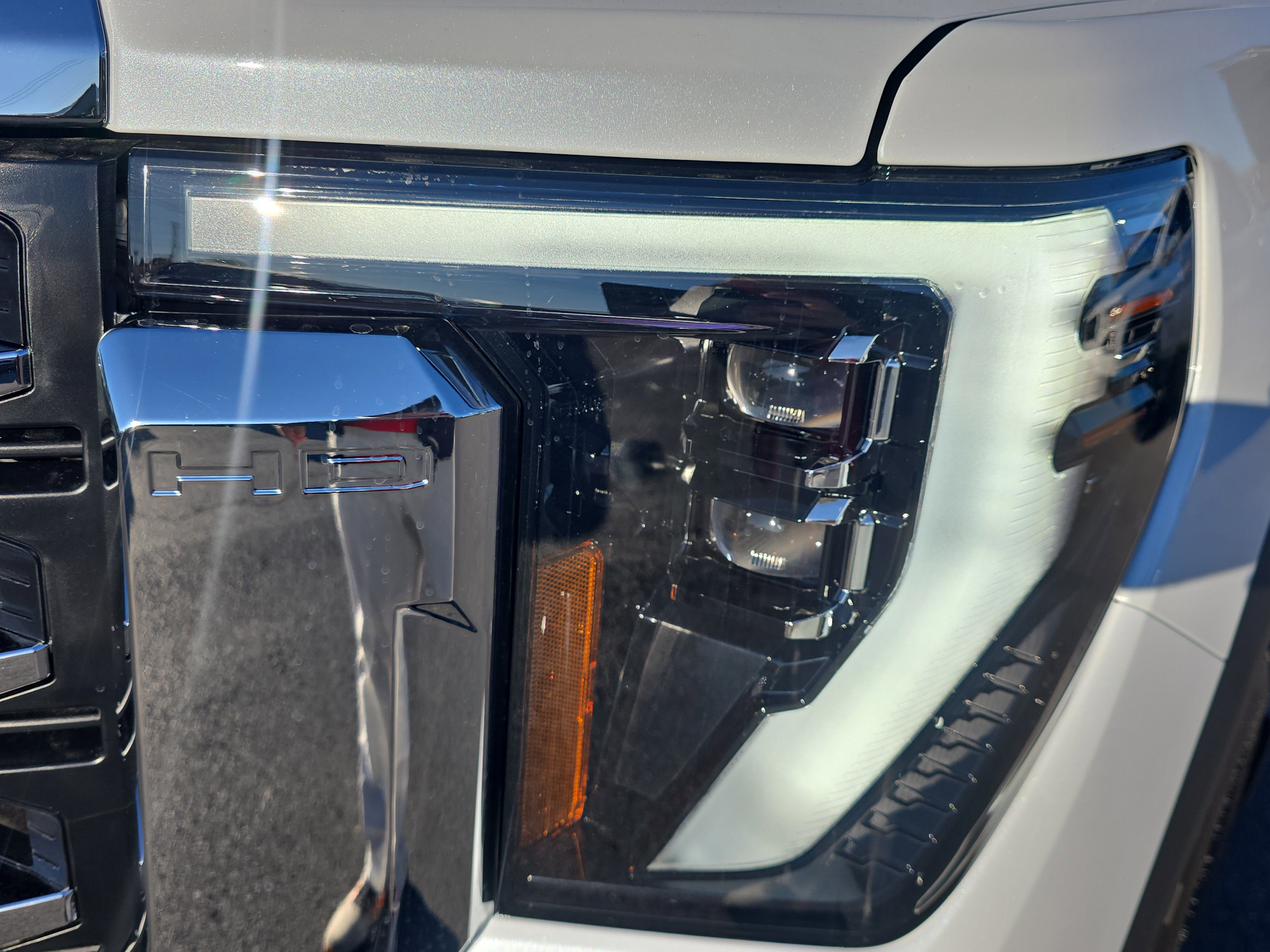 New 2026 GMC Sierra 2500 SLT w/ SLT Premium Package image 9