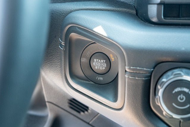 Certified 2025 Jeep Wrangler Unlimited Sahara AWD/4WD image 23