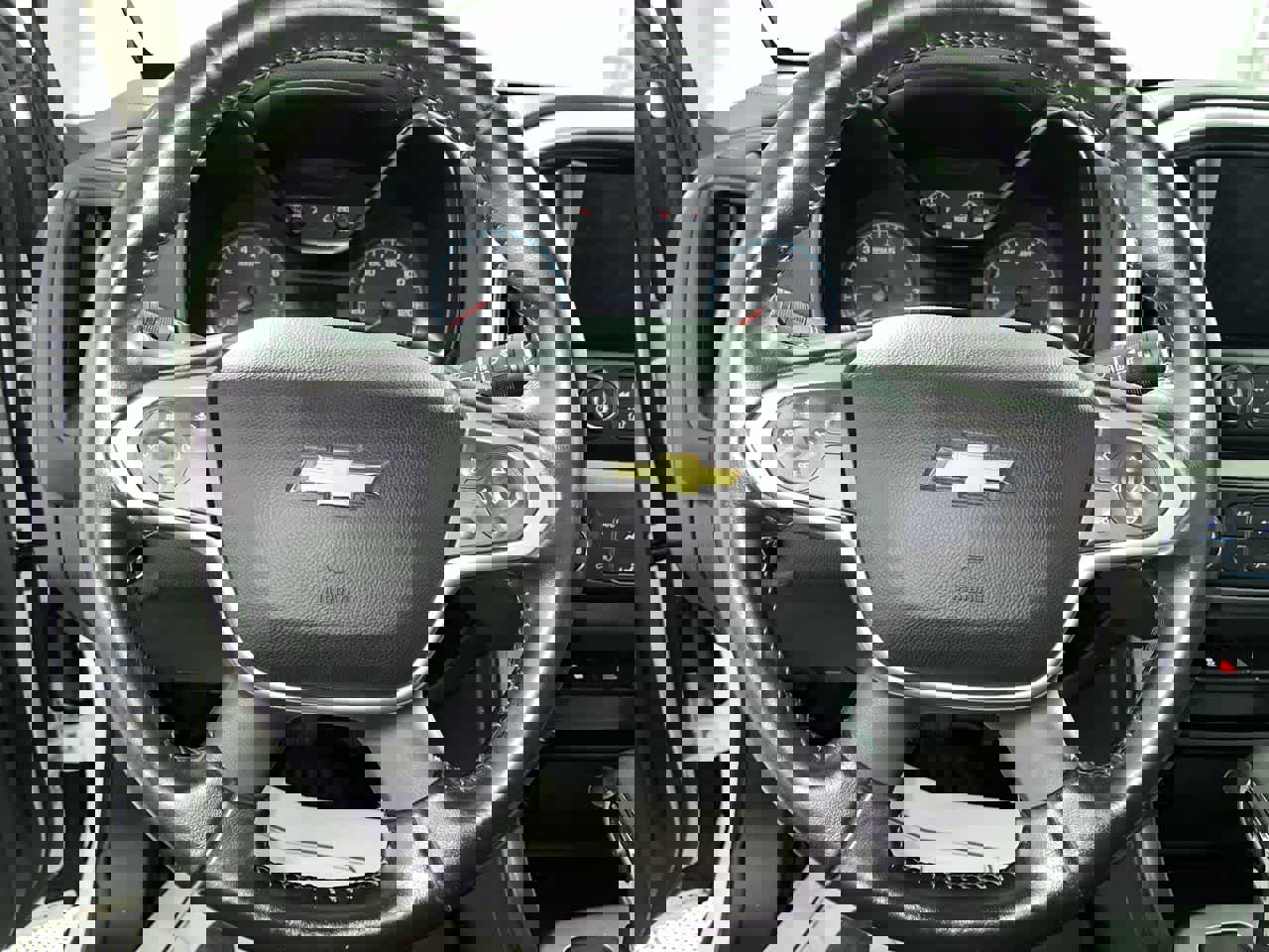 Used 2022 Chevrolet Colorado LT w/ Fleet Safety Package image 16