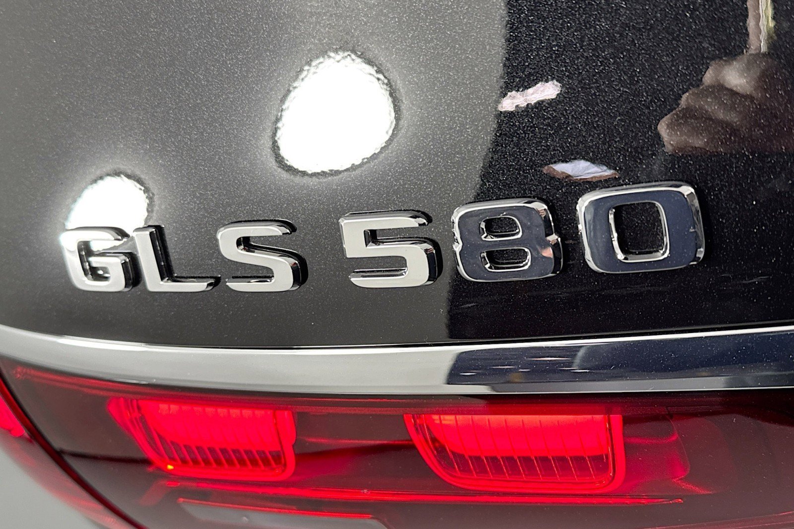 New 2026 Mercedes-Benz GLS 580 4MATIC image 9