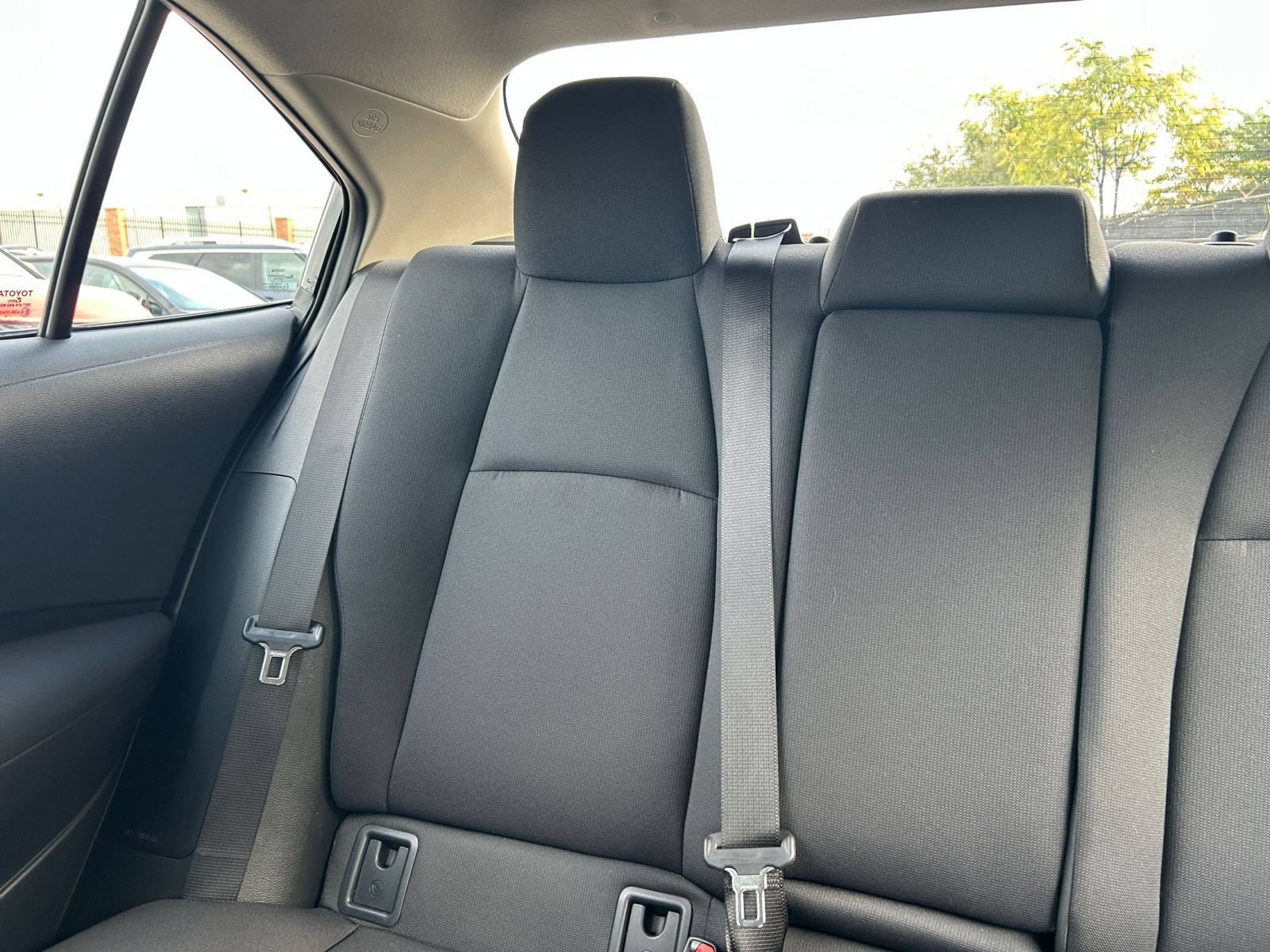 Used 2025 Toyota Corolla LE FWD image 33