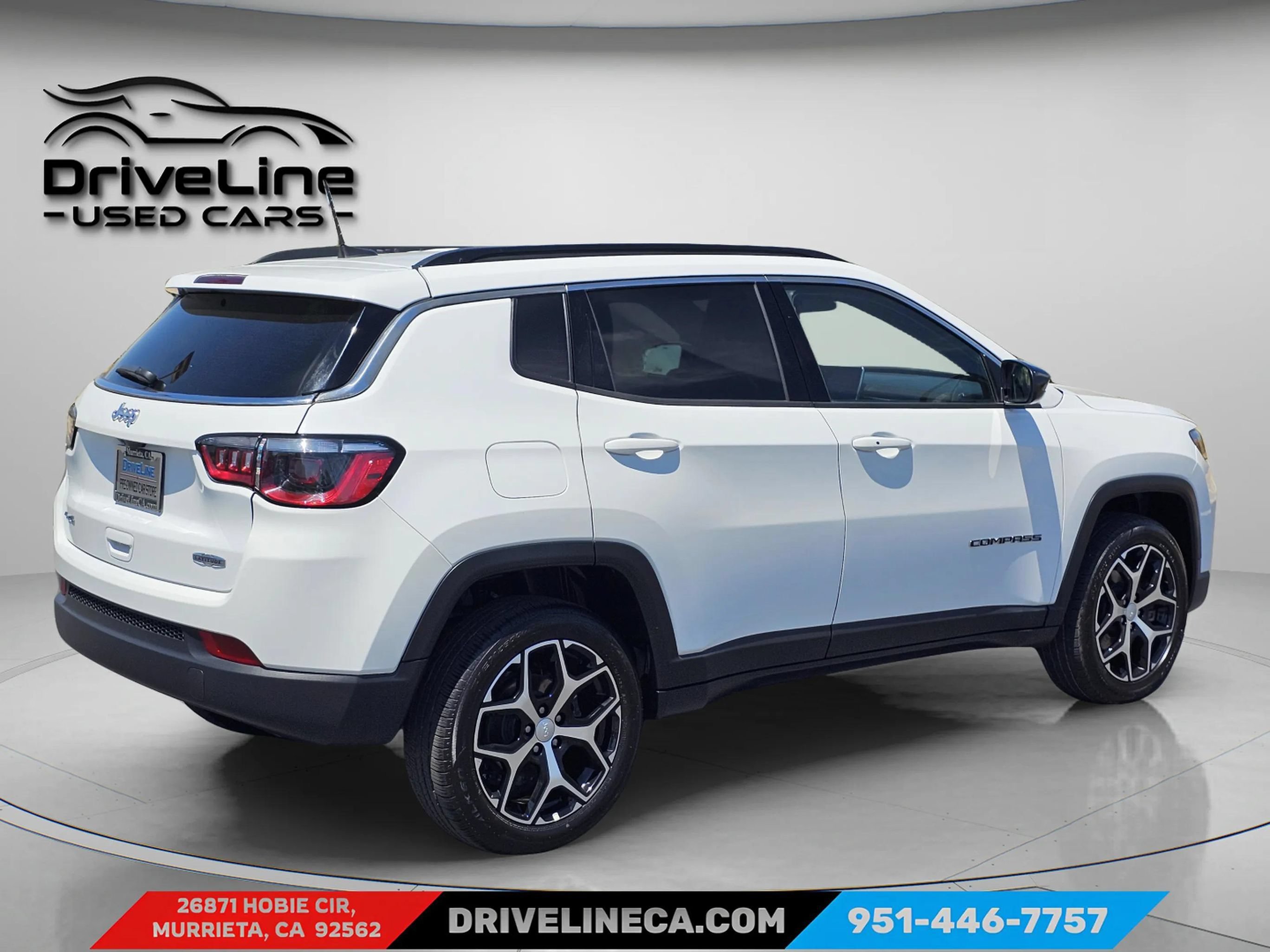 Used 2024 Jeep Compass Latitude AWD/4WD image 10