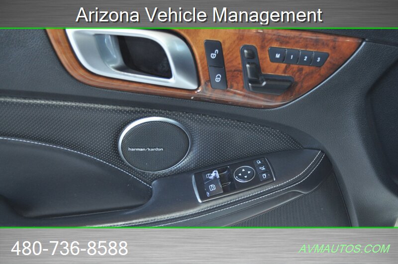 Used 2012 Mercedes-Benz SLK 350 image 17