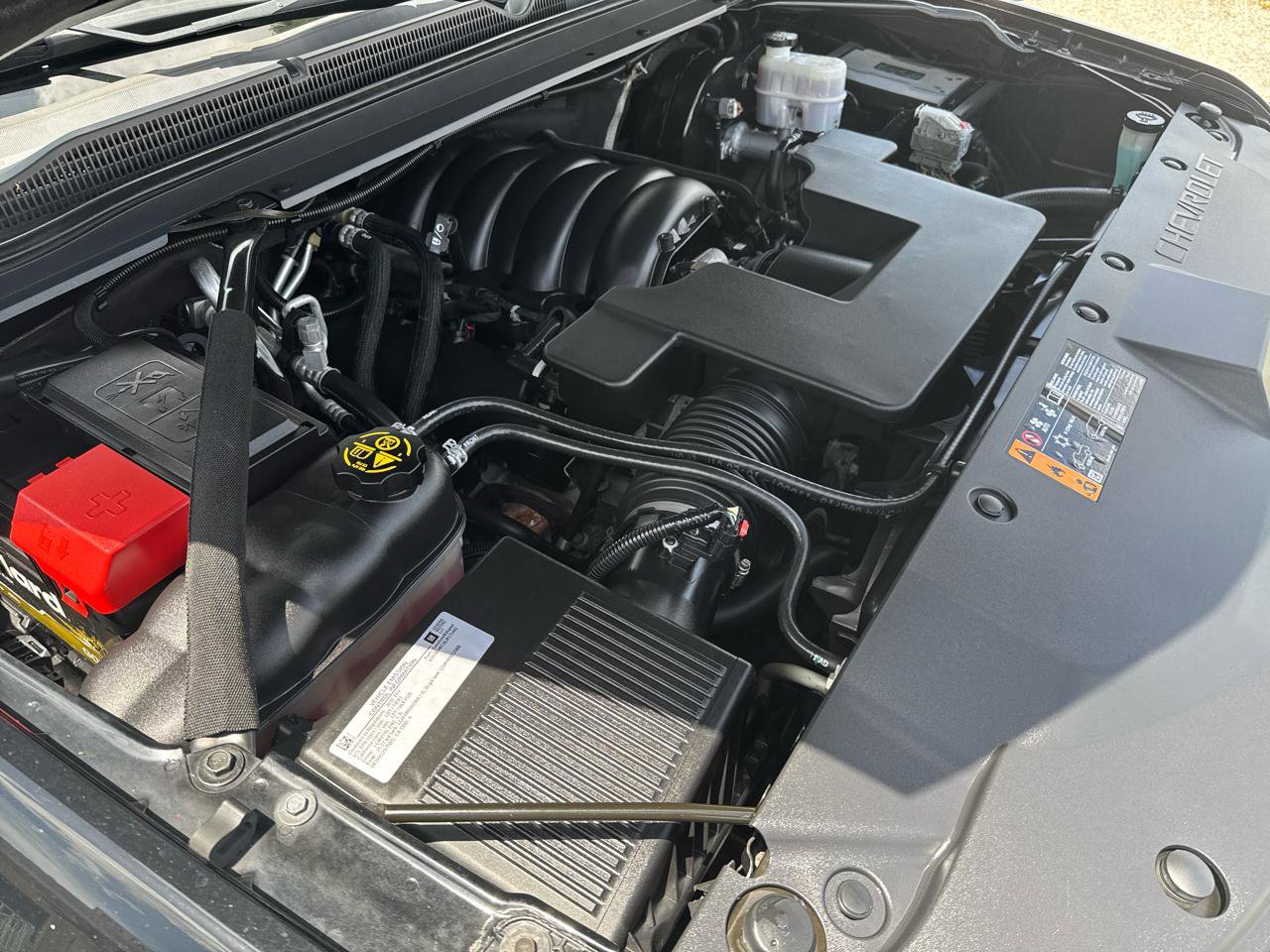 Used 2020 Chevrolet Suburban LT image 36