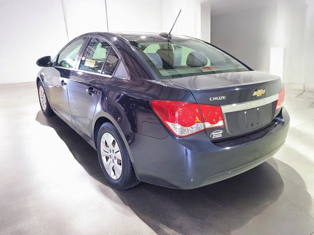 Used 2015 Chevrolet Cruze LT image 15