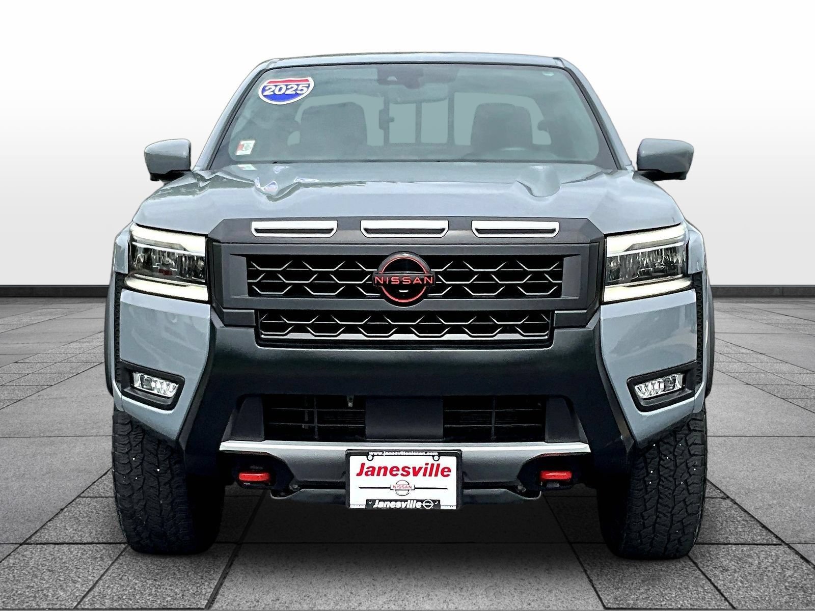 Certified 2025 Nissan Frontier PRO-4X w/ Pro Premium Package AWD/4WD image 2