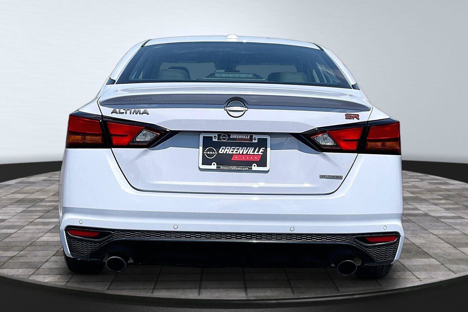 Certified 2024 Nissan Altima 2.0 SR FWD image 5
