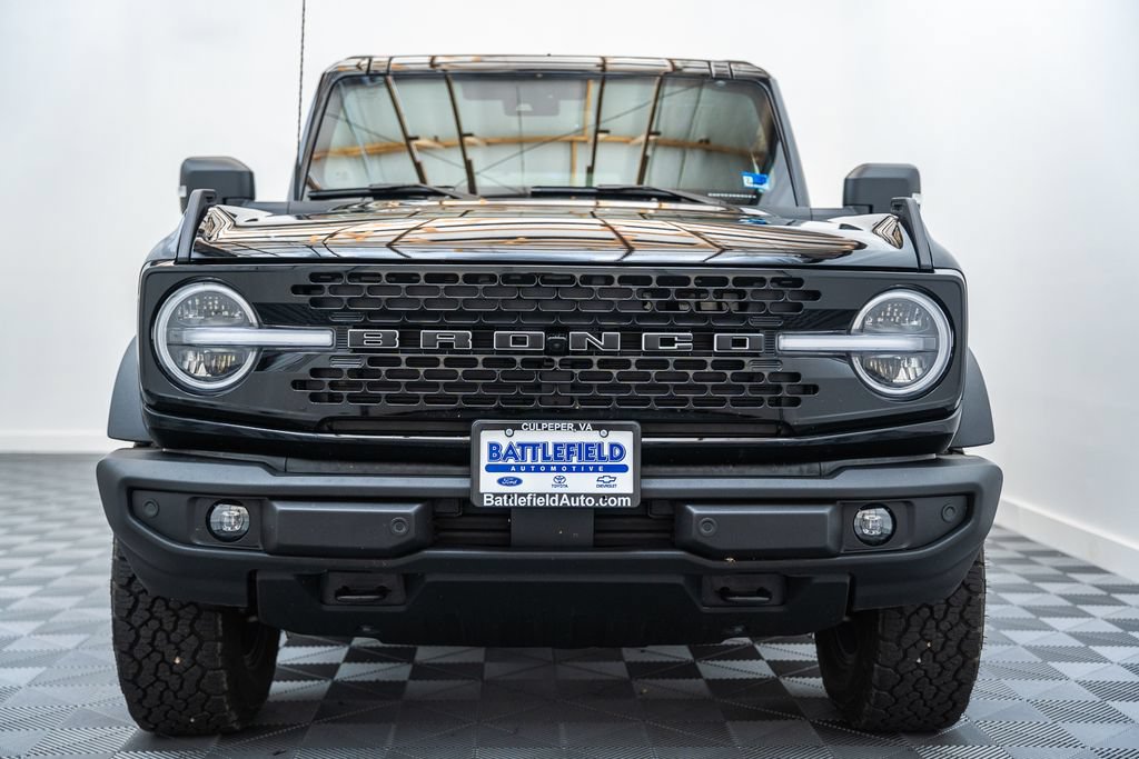Used 2025 Ford Bronco Outer Banks AWD/4WD image 2