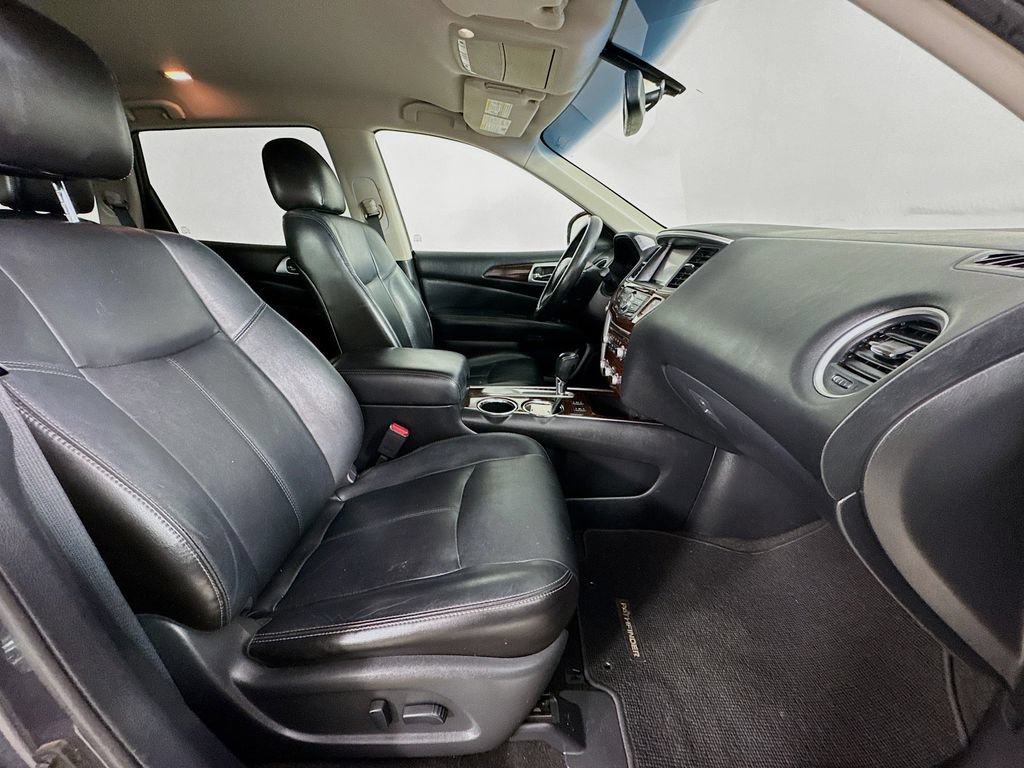 Used 2013 Nissan Pathfinder SL FWD image 37