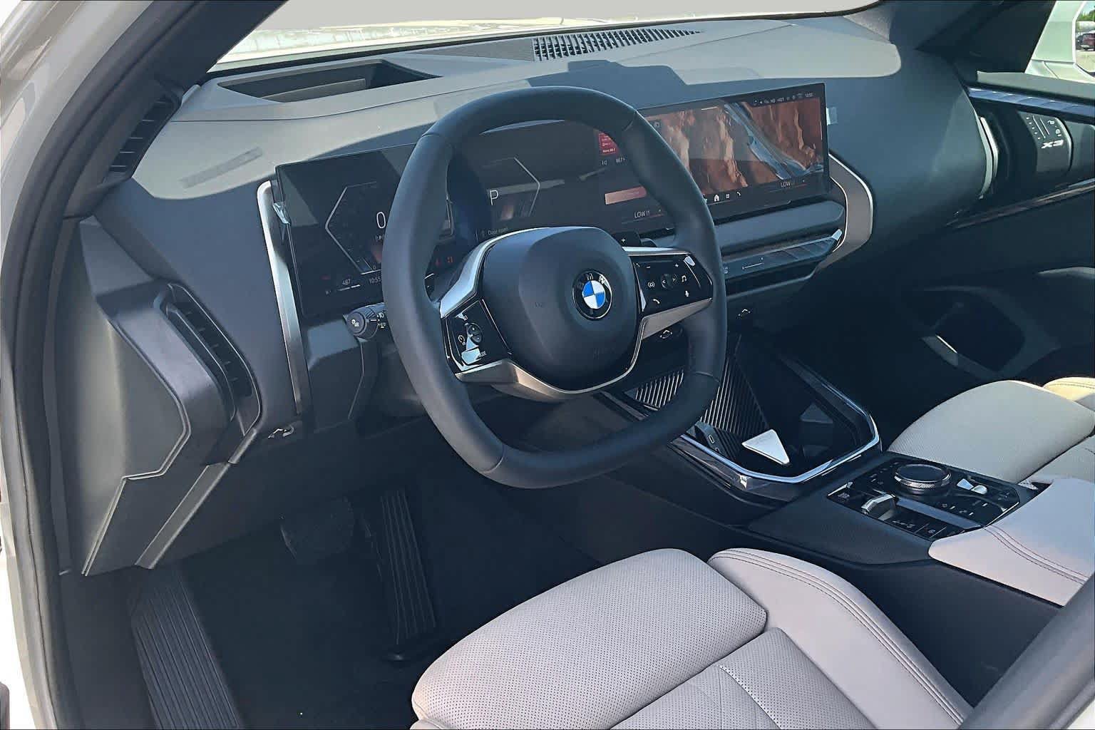 Used 2025 BMW X3 xDrive30i w/ Premium Package AWD/4WD image 16