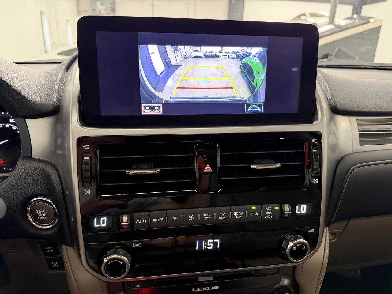 Used 2023 Lexus GX 460 Premium AWD/4WD image 11