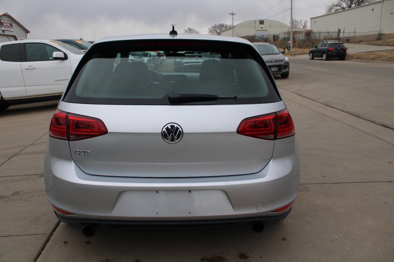 Used 2016 Volkswagen GTI S image 2