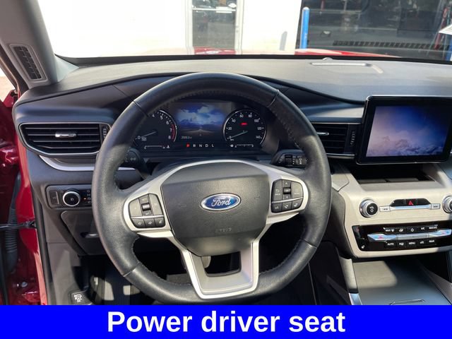 Used 2023 Ford Explorer XLT w/ Equipment Group 202A AWD/4WD image 13