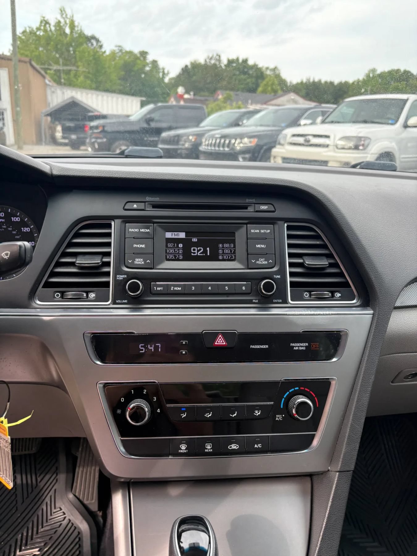 Used 2017 Hyundai Sonata SE FWD image 13