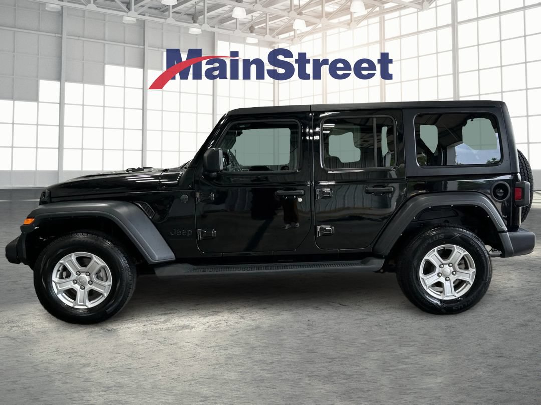 Used 2023 Jeep Wrangler Unlimited Sport AWD/4WD image 2