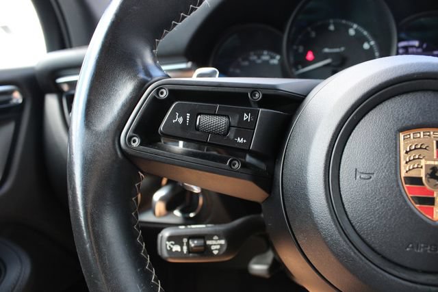 Used 2023 Porsche Macan Turbo AWD/4WD image 11