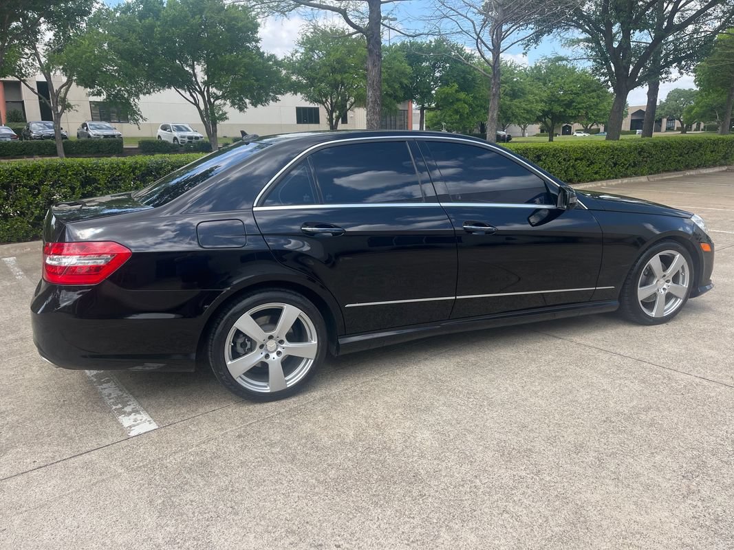 Used 2010 Mercedes-Benz E 350 Sedan image 10