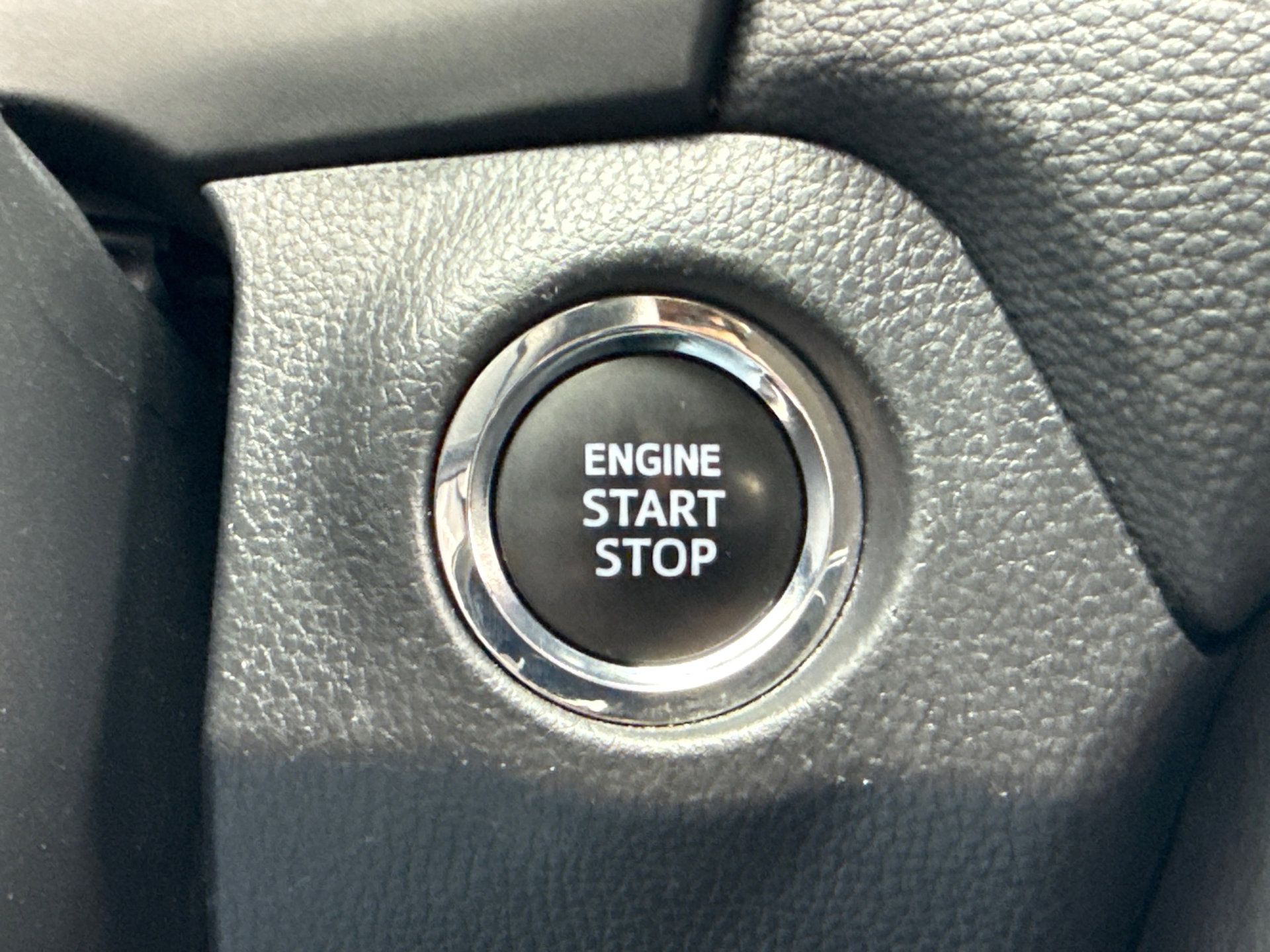 Certified 2024 Toyota RAV4 XLE FWD image 30