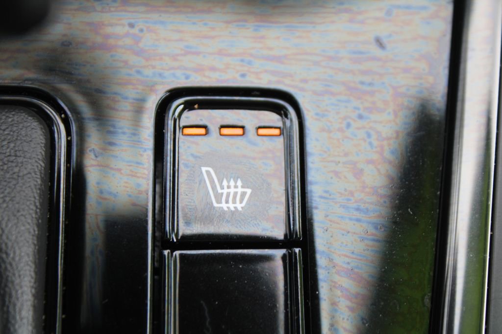 Certified 2024 Kia Niro EX image 40