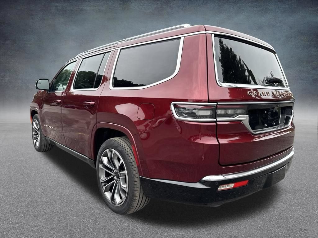 Used 2025 Jeep Grand Wagoneer Series III w/ Rear Seat Video Group 1 AWD/4WD image 5