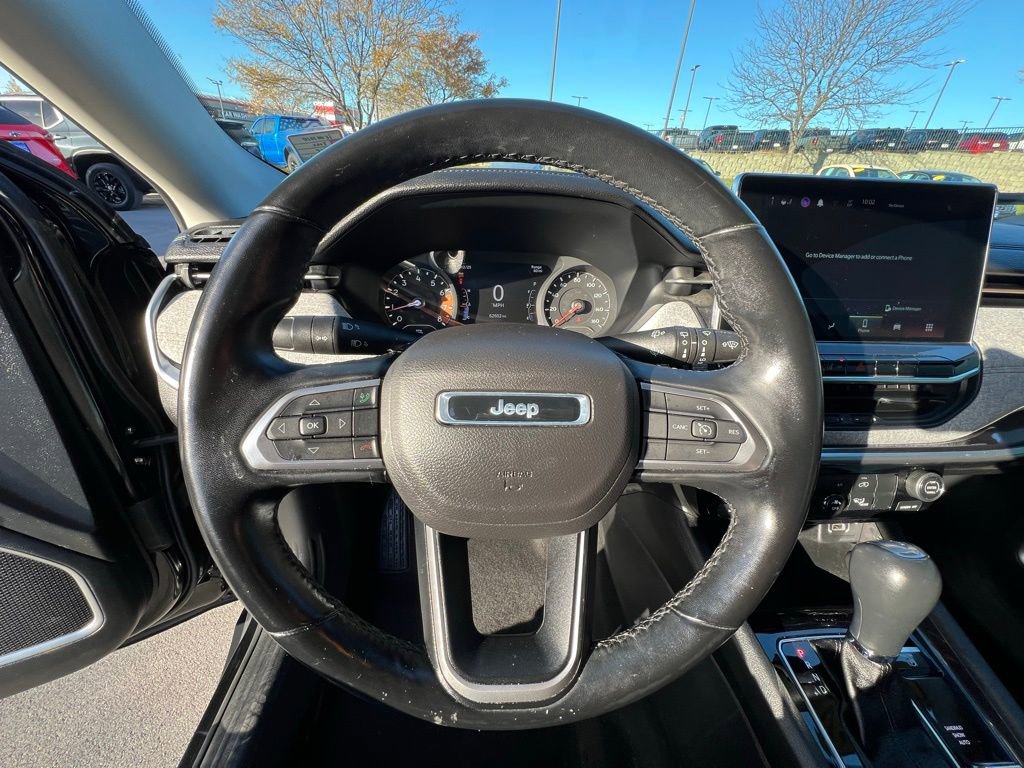 Used 2022 Jeep Compass Latitude AWD/4WD image 36