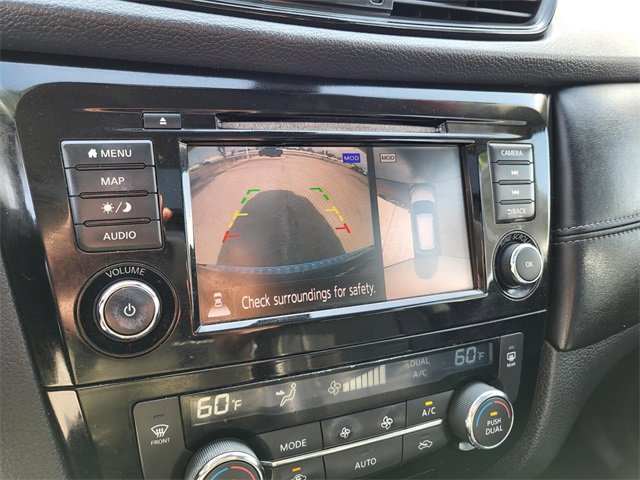 Used 2019 Nissan Rogue SL w/ Premium Package image 10