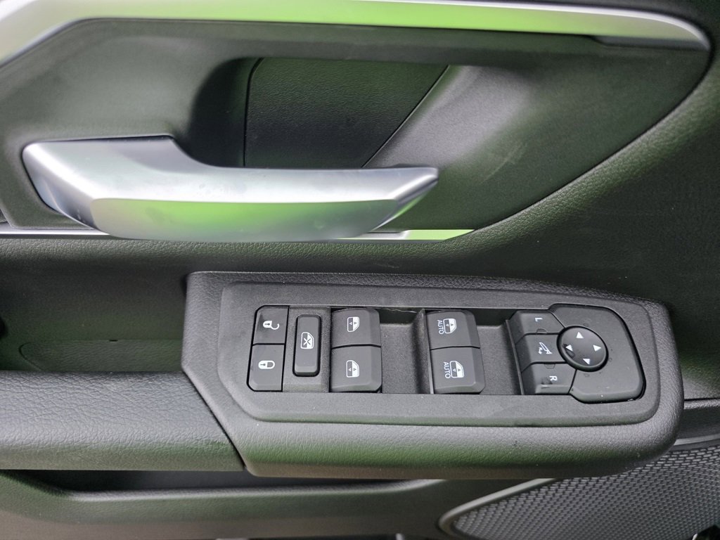 New 2026 RAM 1500 4x4 Crew Cab image 26