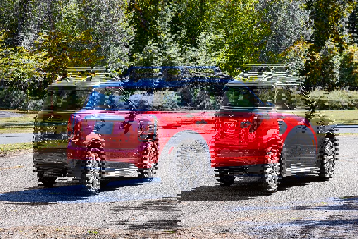 Used 2020 MINI Cooper Countryman S w/ Premium Package image 4