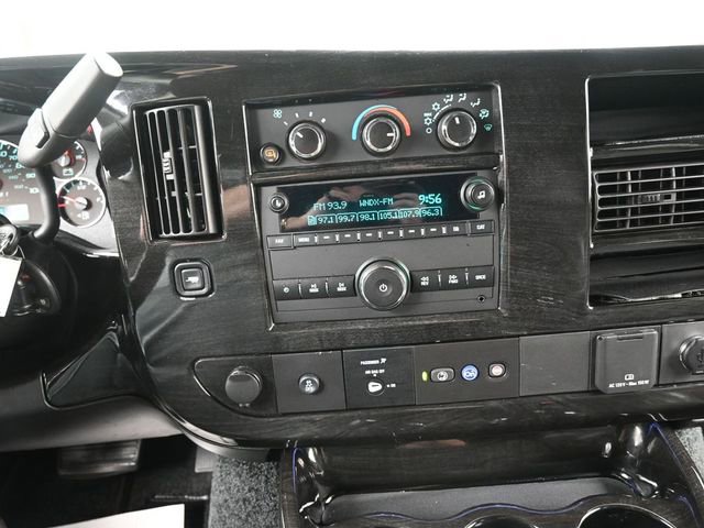 Used 2023 Chevrolet Express 2500 Extended image 10