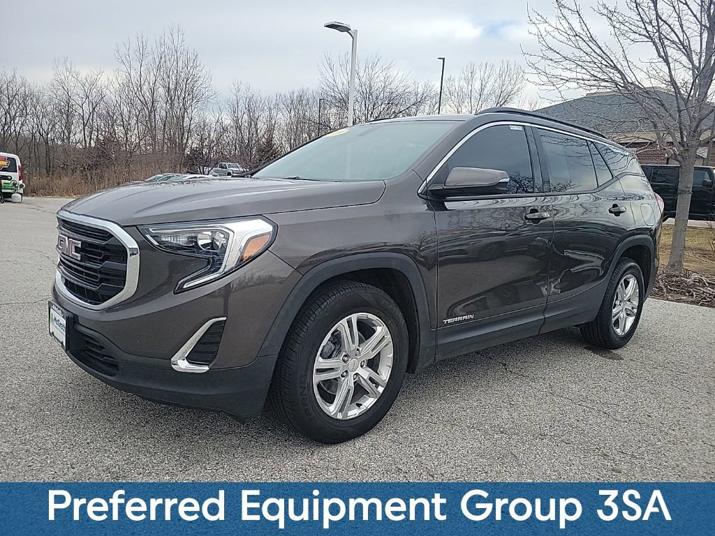 Used 2019 GMC Terrain SLE w/ Driver Convenience Package image 2