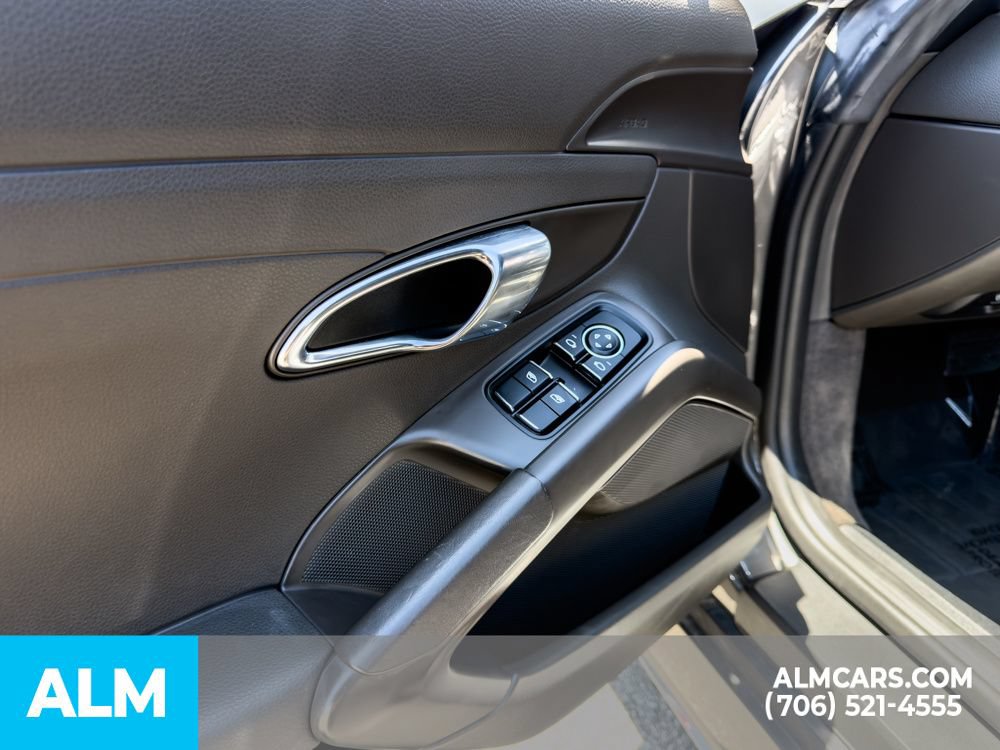 Used 2019 Porsche 718 Boxster RWD image 14