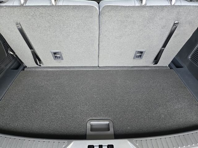 New 2026 Ford Explorer Active RWD image 23