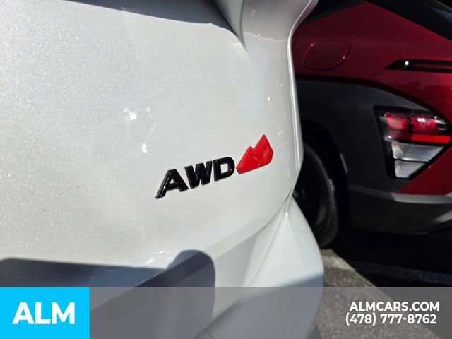 Used 2025 Nissan Rogue SV image 12