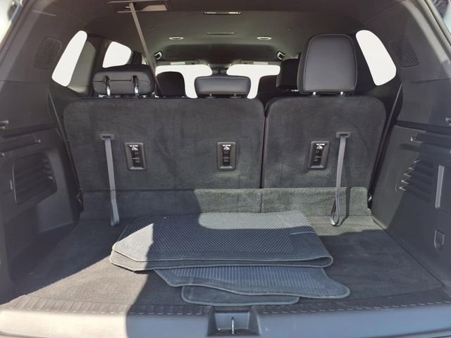 Used 2026 GMC Acadia Elevation w/ Elevation Premium Package AWD/4WD image 25
