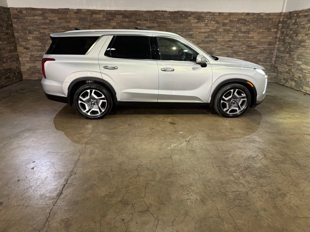 Used 2024 Hyundai Palisade Limited AWD/4WD image 10