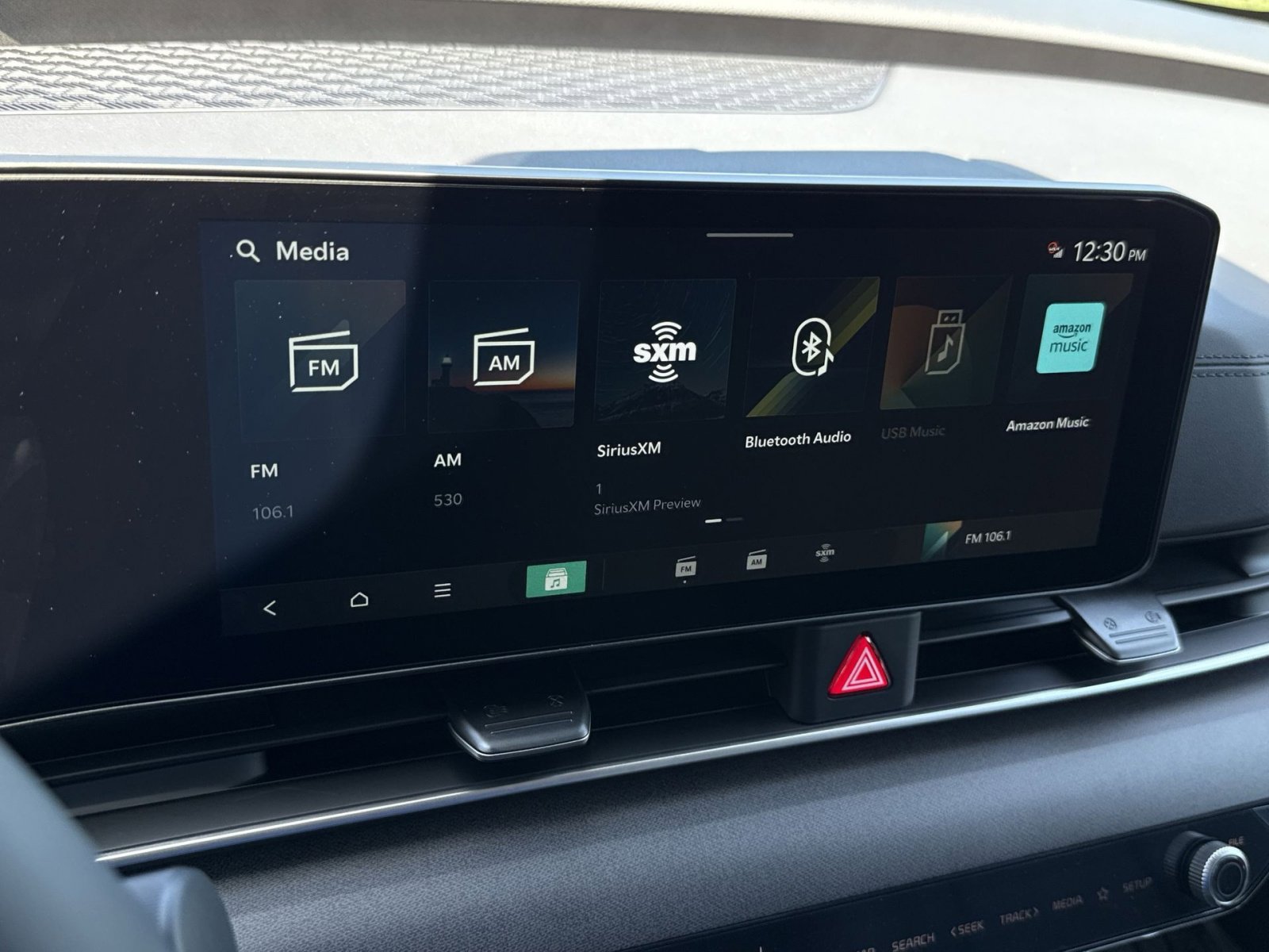 New 2026 Kia Carnival EX FWD image 23