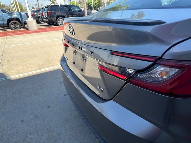 Used 2025 Toyota Camry SE FWD image 18