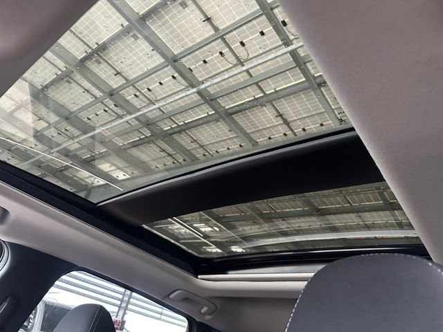 New 2026 Nissan Kicks SV w/ SV Premium Package image 16