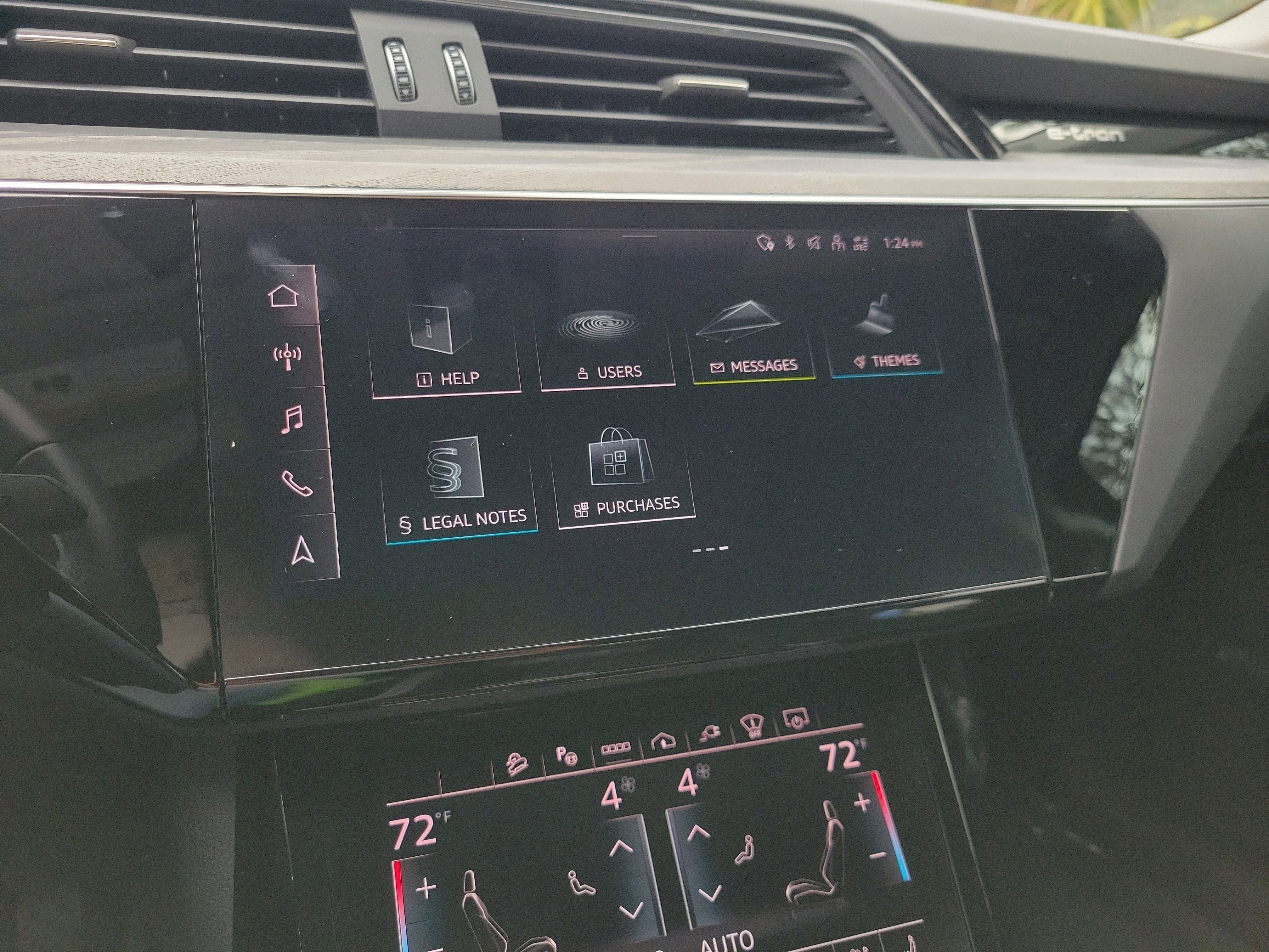 Used 2024 Audi Q8 e-tron Prestige w/ Prestige Package image 21