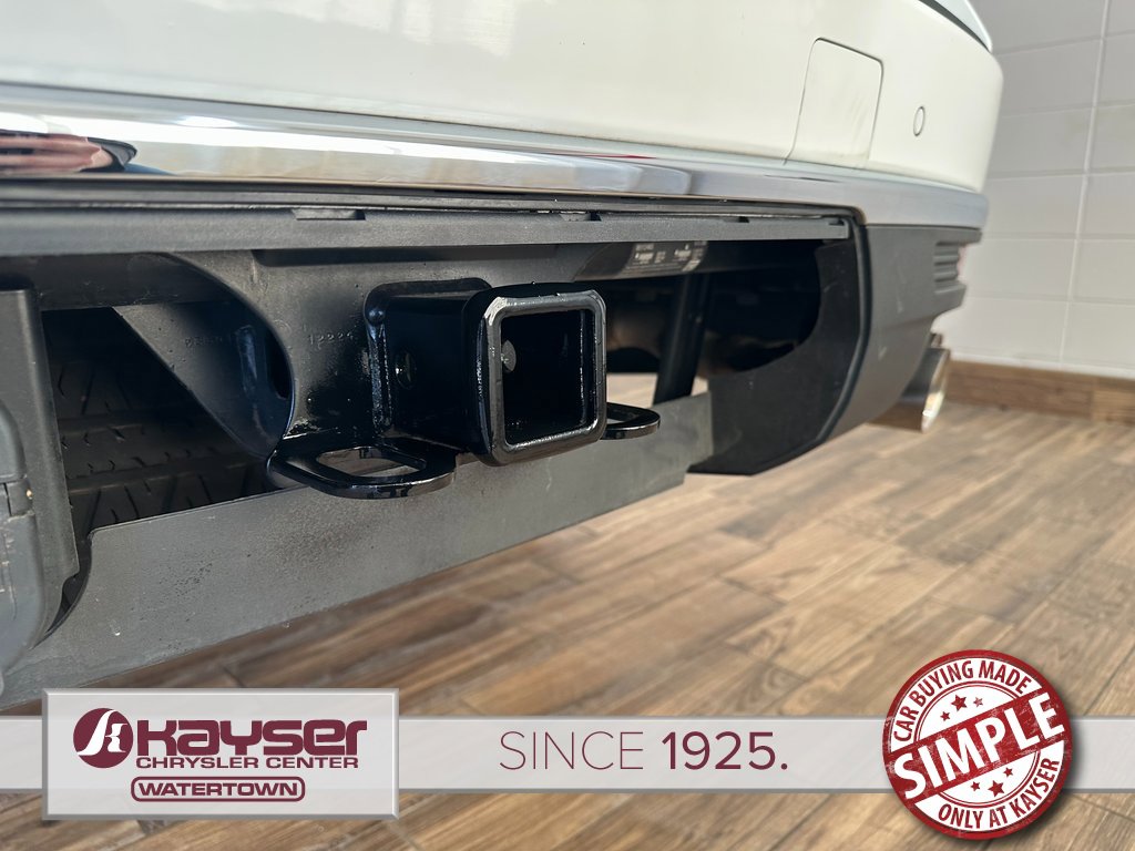 Used 2024 Chevrolet Suburban Premier image 48